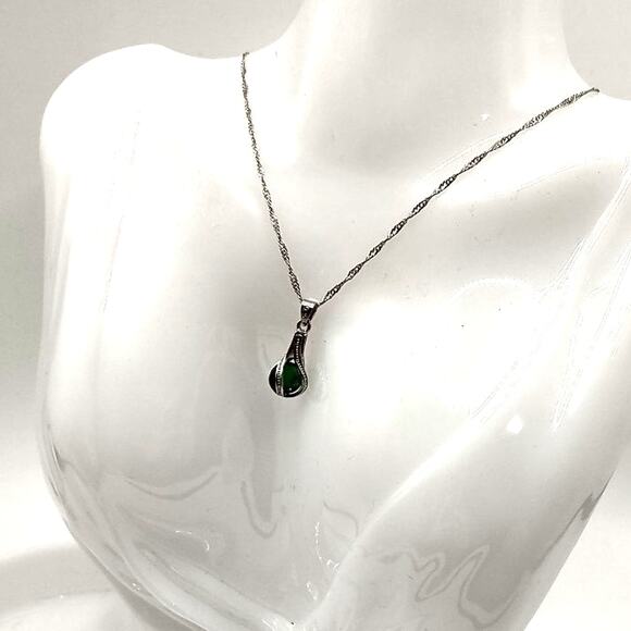 925 Silver Necklace W/ Green Lab Emerald Teardrop Pendant Anniversary Birthday - Picture 3 of 6
